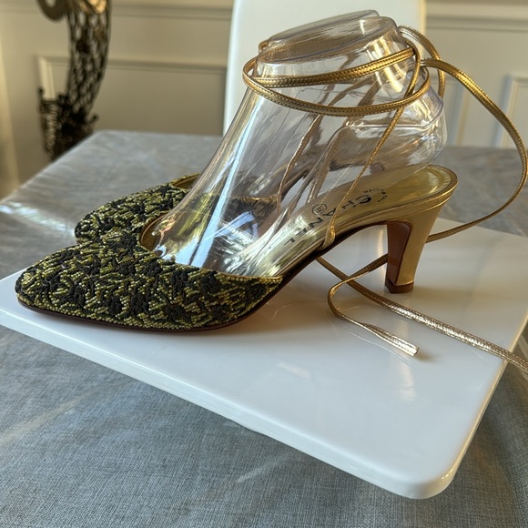 Chanel Lace-Up Sandal -- VINTAGE- 💯 Authentic Size 38 EXTREMELY RARE - Picture 4 of 17